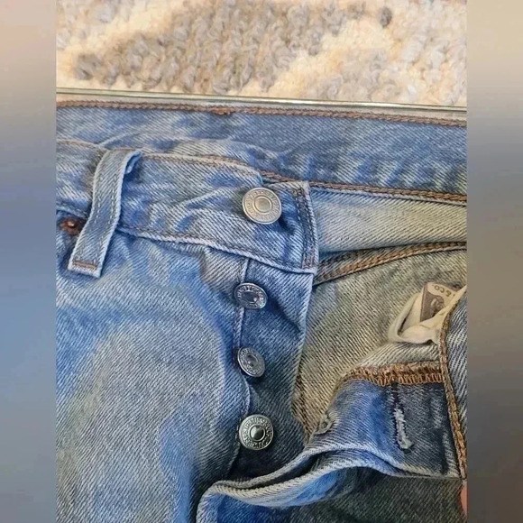 Levi's |501 Cropped Jean in Athens Break pc9-36200-0187 W27xW26 - Picture 3 of 13